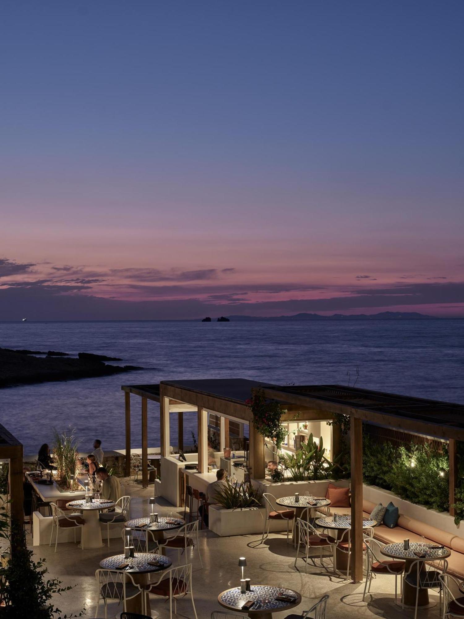 Andronis Minois Hotel Parasporos ภายนอก รูปภาพ