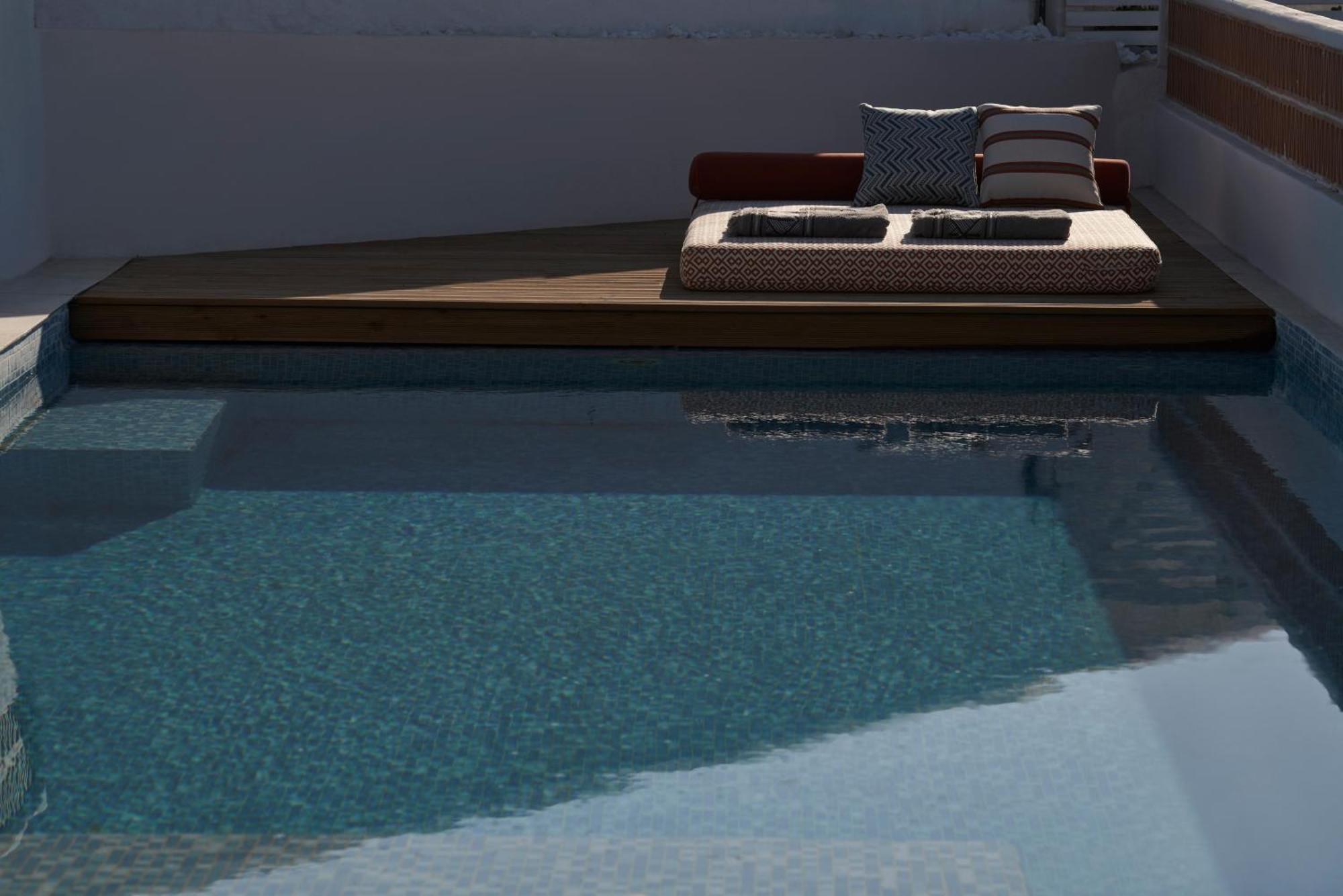 Andronis Minois Hotel Parasporos ภายนอก รูปภาพ