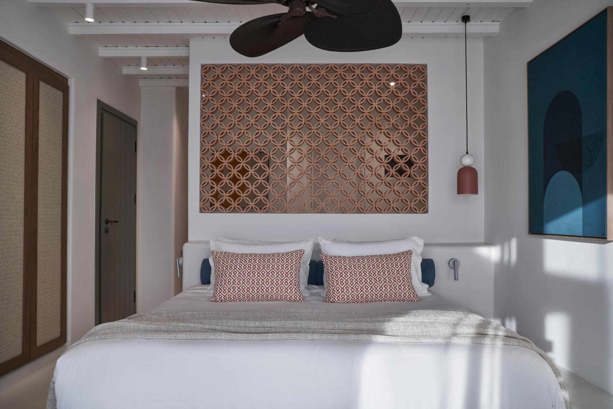 Andronis Minois Hotel Parasporos ภายนอก รูปภาพ